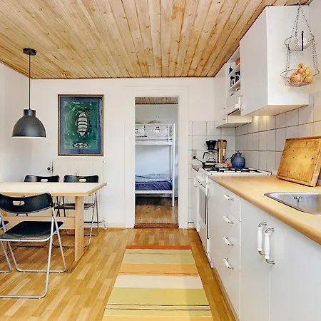 4 Person In Albaek-by Traum